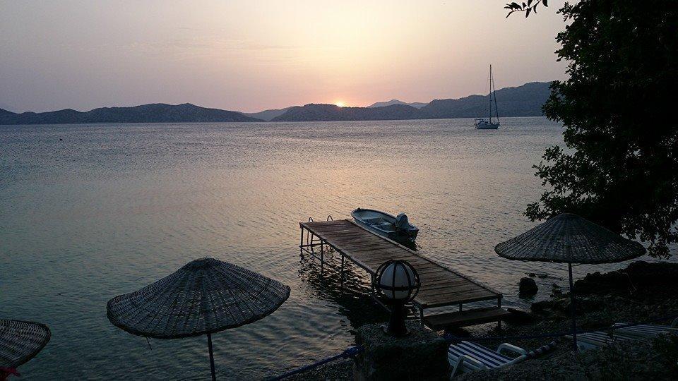Отель Mavi Akvaryum Pension Sogut  Экстерьер фото